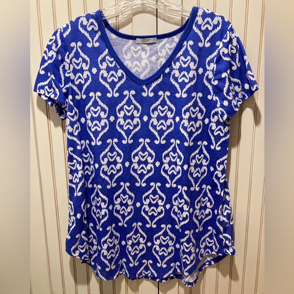 Women’s SS Blue Print Tee MEDIUM